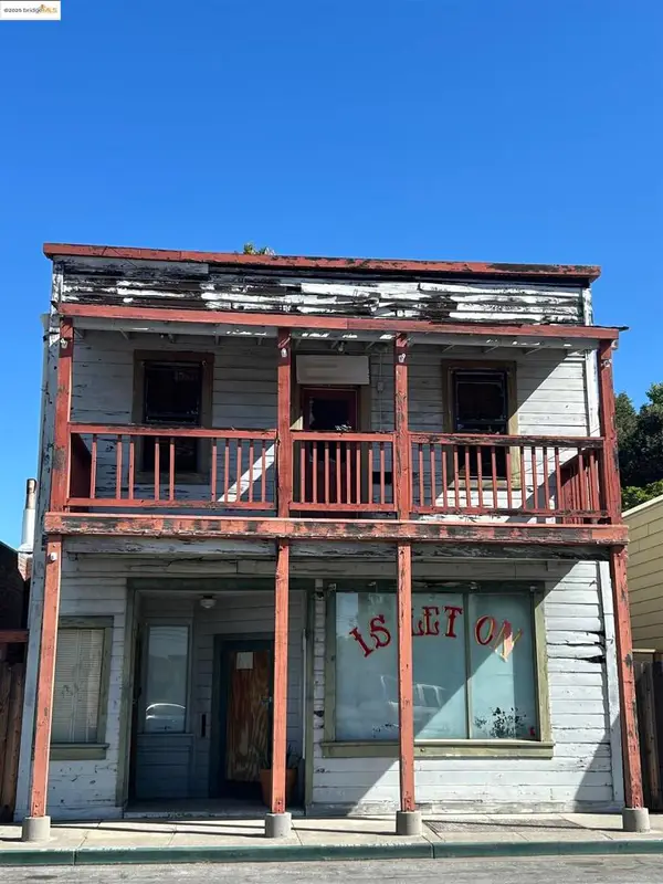 39 Main St, Isleton, CA 95641