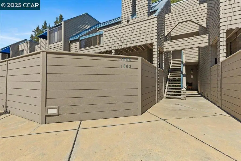 1063 Foxchase Dr, San Jose, CA 95123 - Image #1