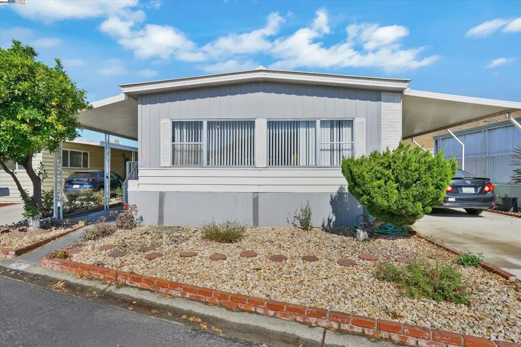 711 Old Canyon Rd, Fremont, CA 94536 - Image #1