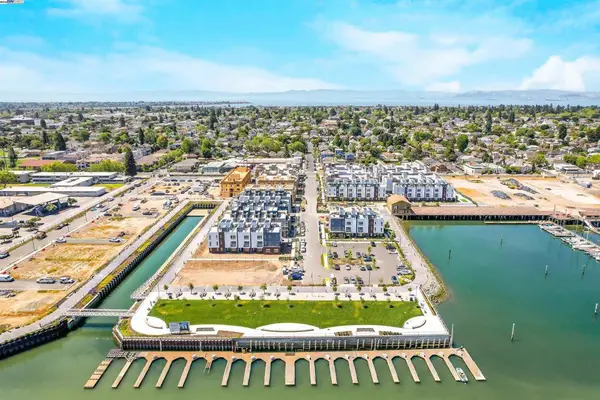 2388 Stanford Street, Alameda, CA 94501