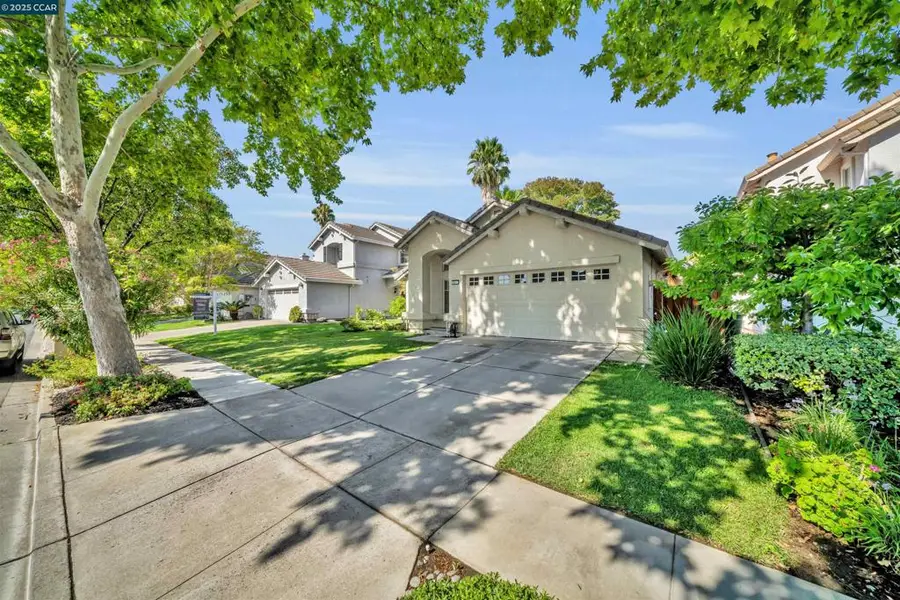 441 Apple Hill Dr, Brentwood, CA 94513 - Image #2