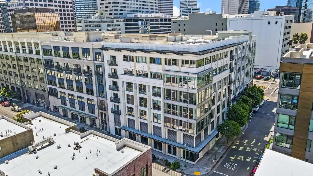 438 W Grand #704, Oakland, CA 94612 - Image #1