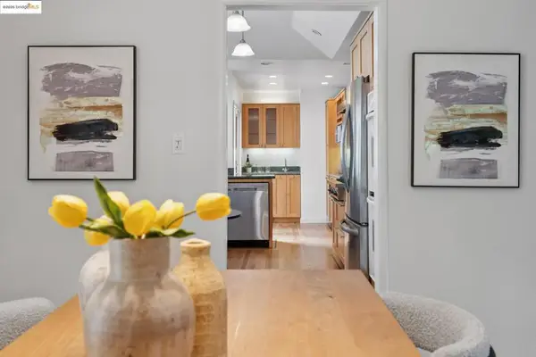 6141 Broadway Ter, Oakland, CA 94618