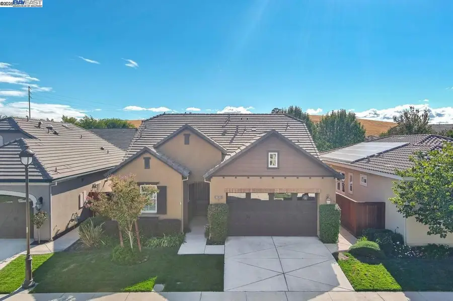 1033 Malbec Ln, Brentwood, CA 94513 - Image #2