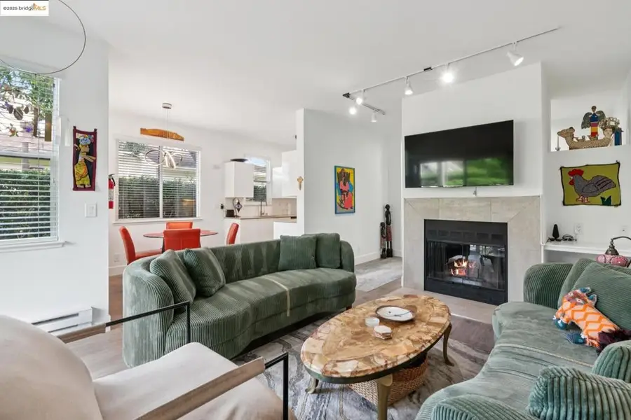 15 Shoreline Ct, Richmond, CA 94804 - Image #3