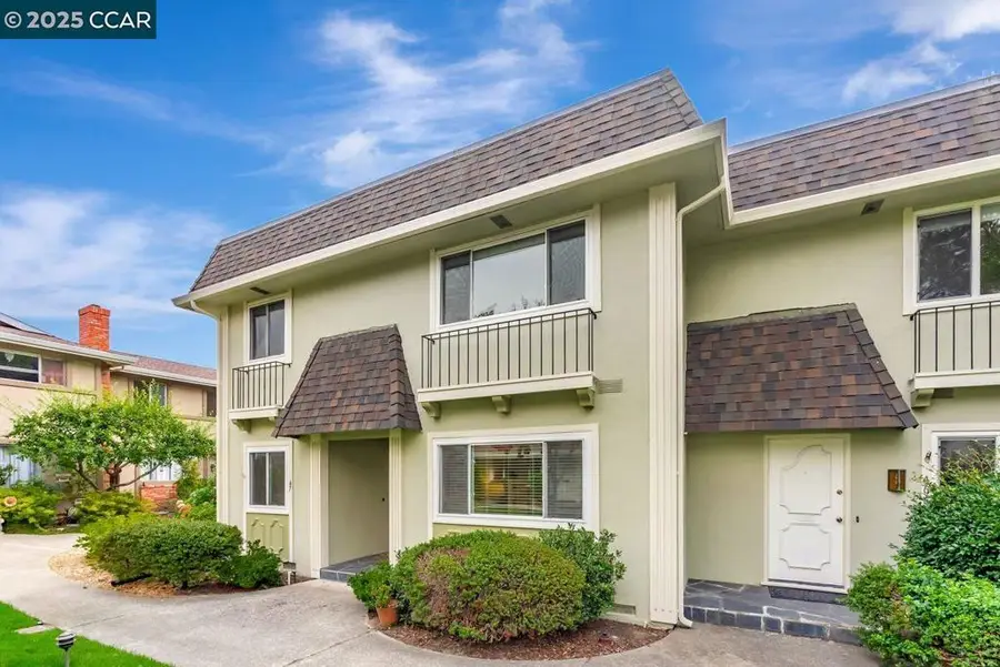 47 Miramonte Dr, Moraga, CA 94556 - Image #2