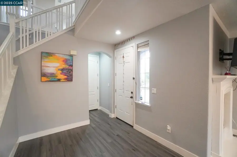 6223 Newhaven Ln, Vallejo, CA 94591 - Image #3