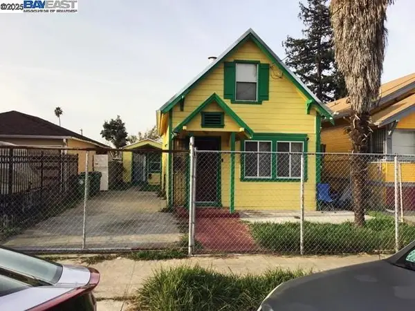 9325 Hillside St, Oakland, CA 94603