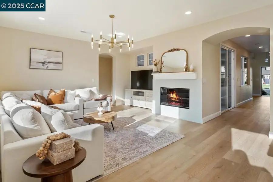 1677 Green Springs Ct, Tracy, CA 95377 - Image #2