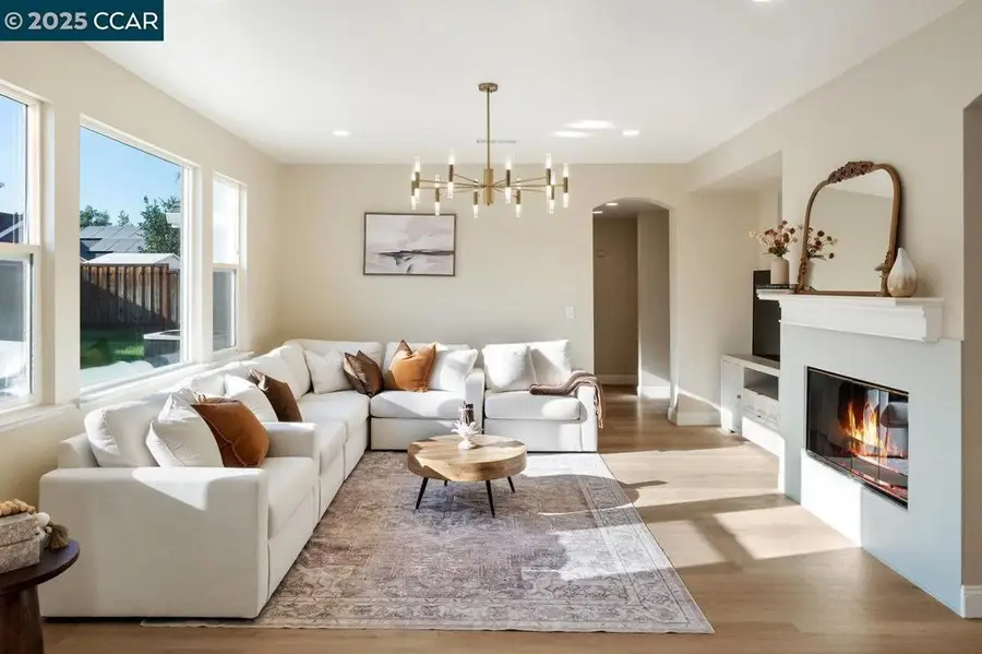 1677 Green Springs Ct, Tracy, CA 95377 - Image #3