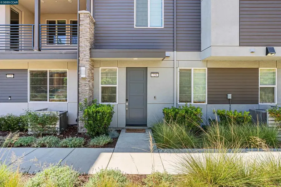 729 Delve Ct, Hayward, CA 94544 - Image #2