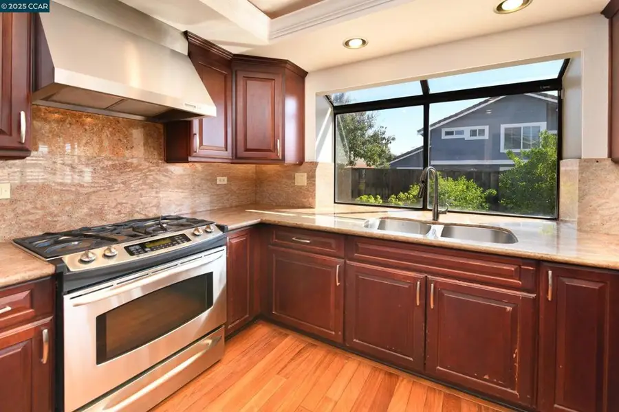 319 Oak Glen Ct, Martinez, CA 94553 - #2