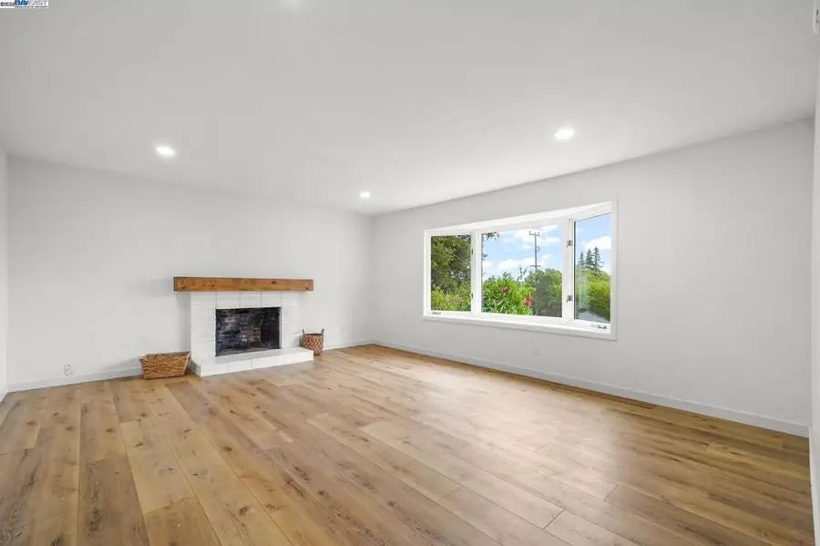 35 San Joaquin Pl, Novato, CA 94947 - Image #3