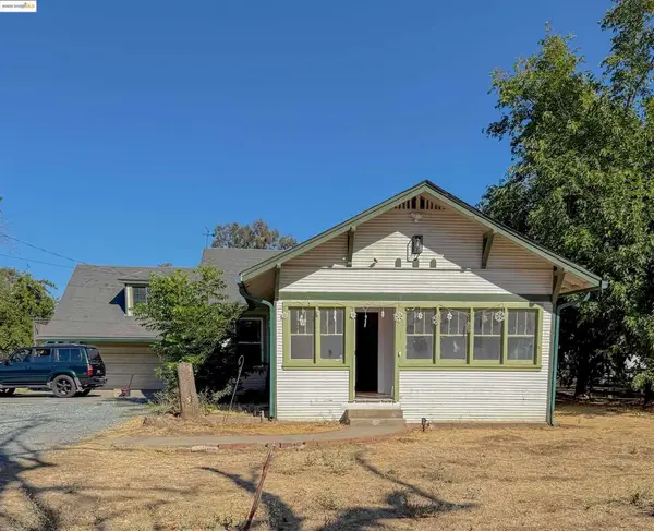 7036 Dry Creek, Rio Linda, CA 95673
