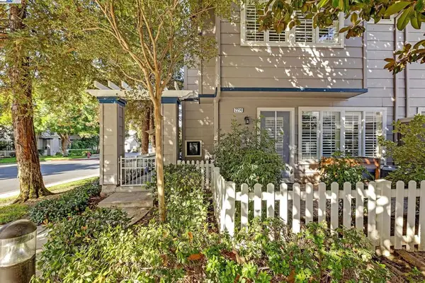 2214 Morningside Ct, Tracy, CA 95376