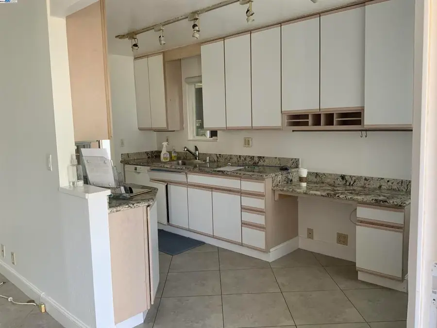 1590 Sunnyvale Ave #31, Walnut Creek, CA 94597 - Image #2