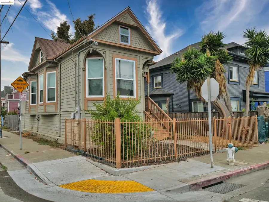 2103 Myrtle St, Oakland, CA 94607 - Image #2