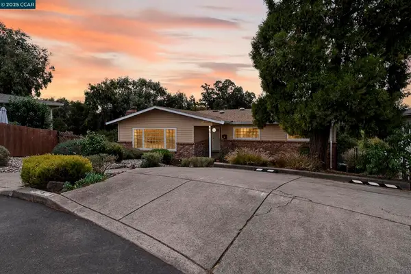 594 Summit Dr, Pinole, CA 94564