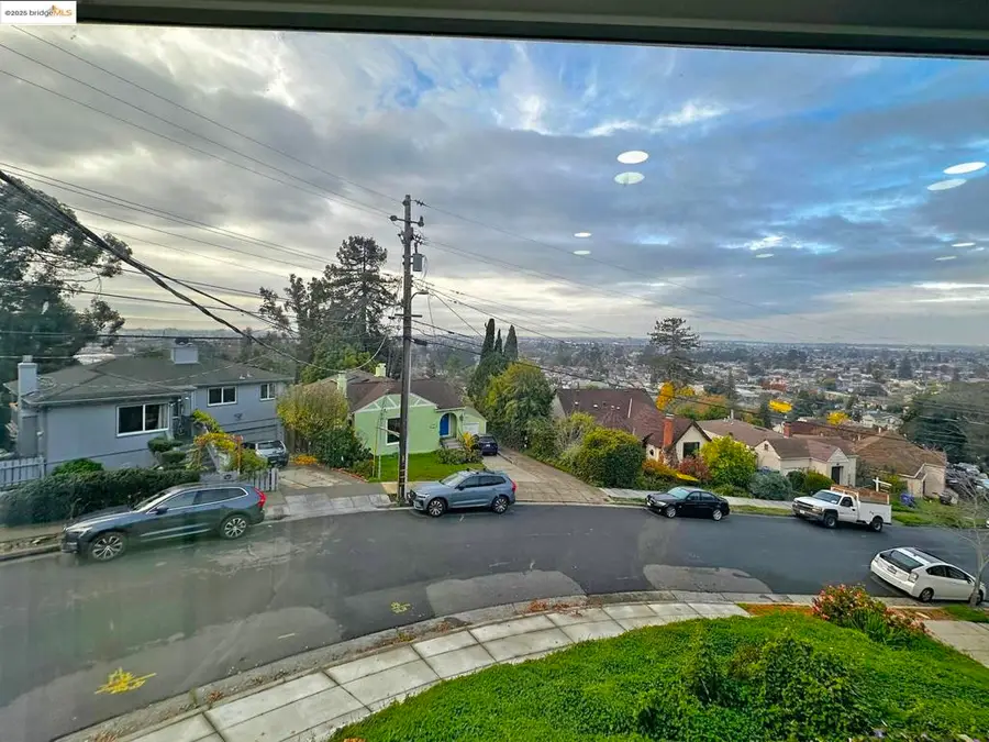 3025 Partridge Ave, Oakland, CA 94605 - #2