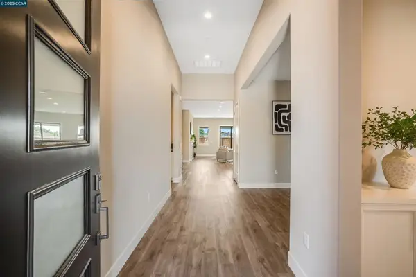 1672 White Rock Drive, Tracy, CA 95377