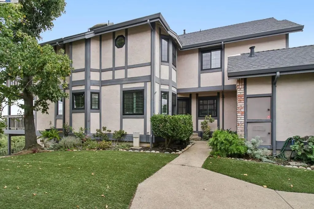 156 Haslemere Ct, Lafayette, CA 94549 - Image #1