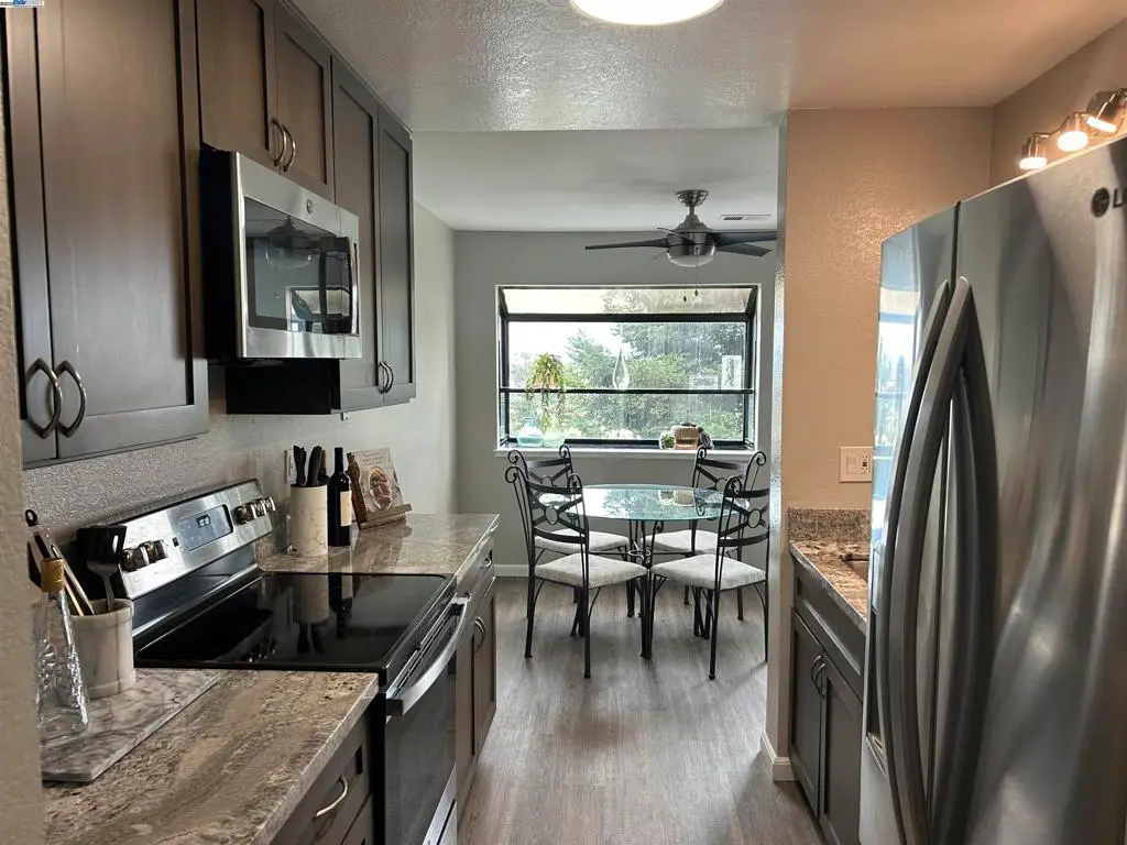 21117 Gary Dr #106, Hayward, CA 94546 - Image #1