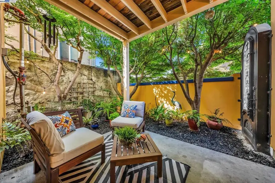 400 Wayne Ave #1, Oakland, CA 94606 - Image #2