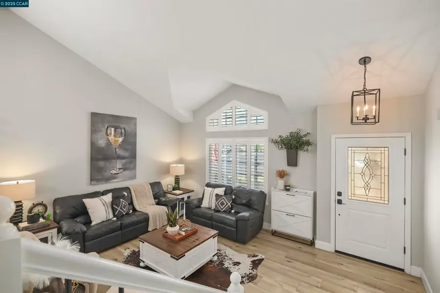 101 101 Silver Eagle Way, Vacaville, CA 95688 - #3