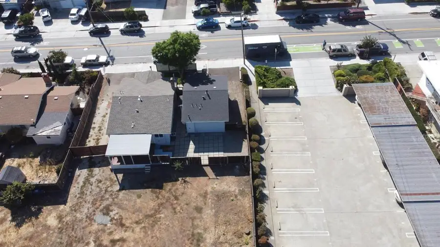 20378 Stanton Ave, Castro Valley, CA 94546 - Image #3