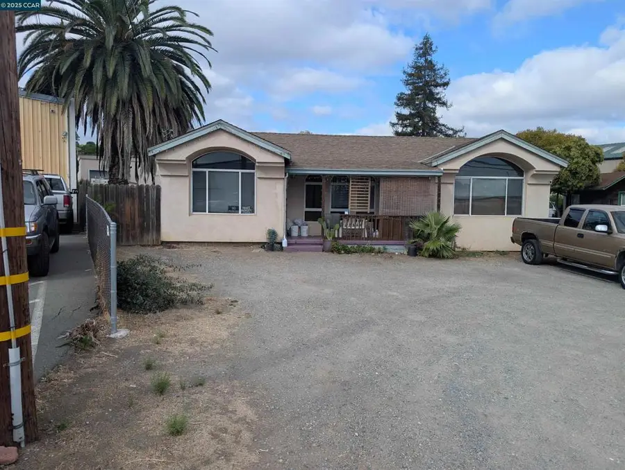 4970 Blum Rd, Martinez, CA 94553 - Image #2