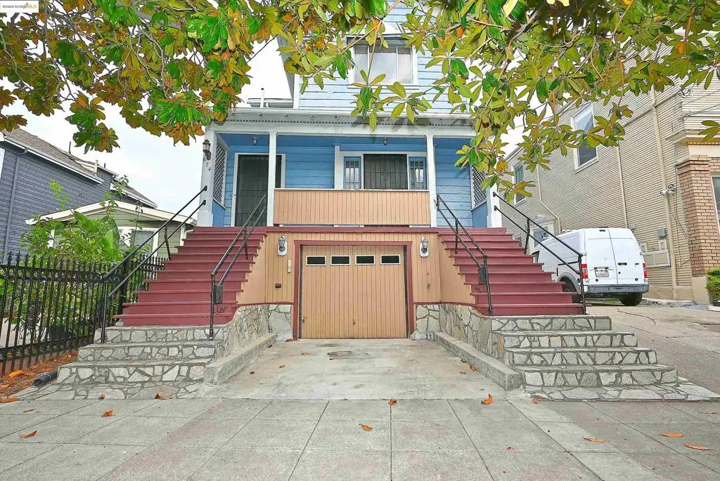 672 33rd St, Oakland, CA 94609 - Image #1