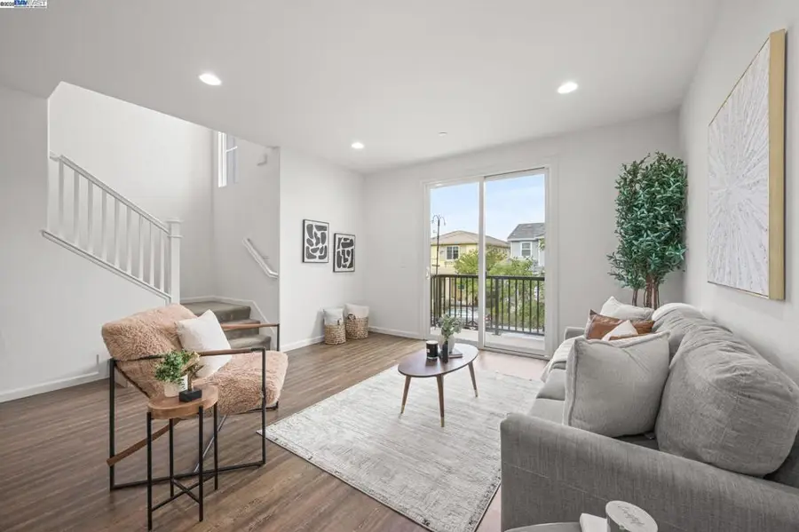 2336 Carbondale Way, Dublin, CA 94568 - Image #2