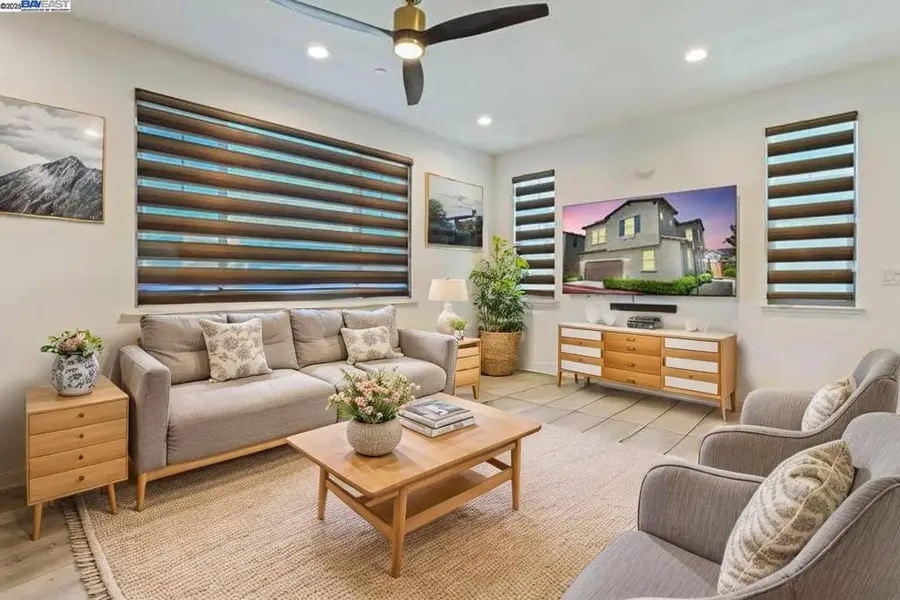 1205 S Ross Ct, Mountain House, CA 95391 - Image #2