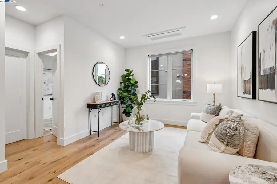 922 Brown Ave, Lafayette, CA 94549 - Image #3