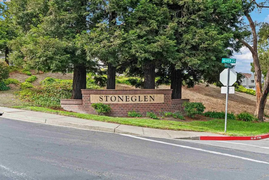 2742 East Ct, Richmond, CA 94806 - Image #2