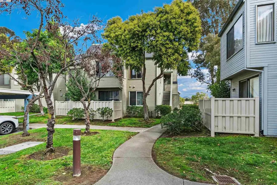 2742 East Ct, Richmond, CA 94806 - Image #3