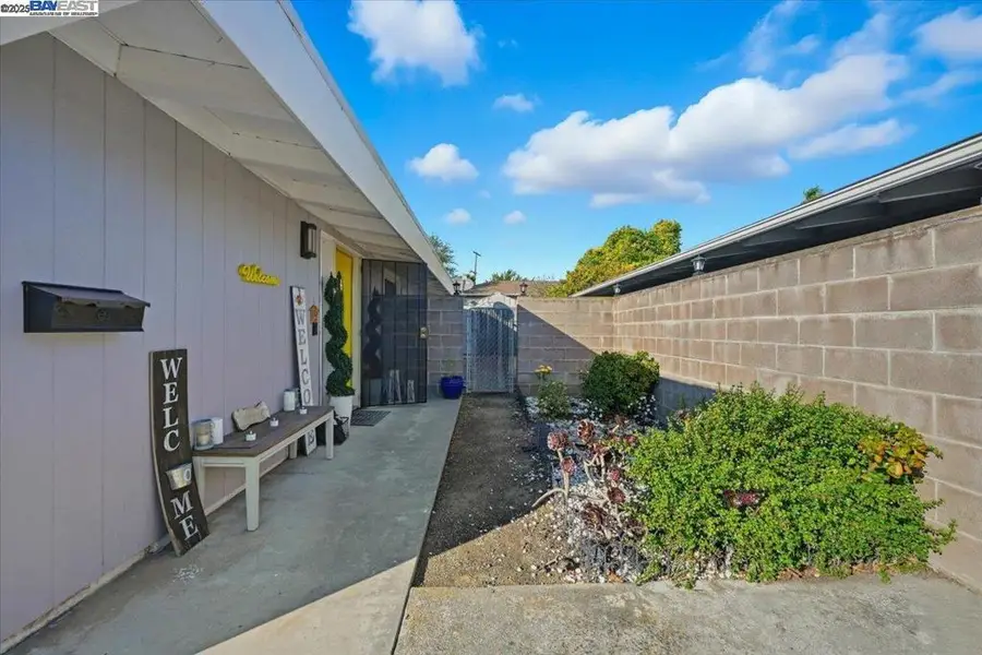1481 Rieger Ave, Hayward, CA 94544 - Image #3