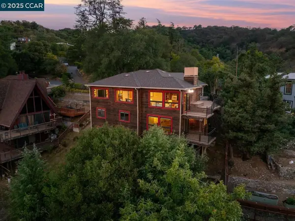 1087 Hillside Dr, Martinez, CA 94553