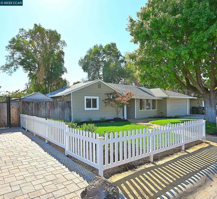 107 Doris Dr, Pleasant Hill, CA 94523 - Image #3