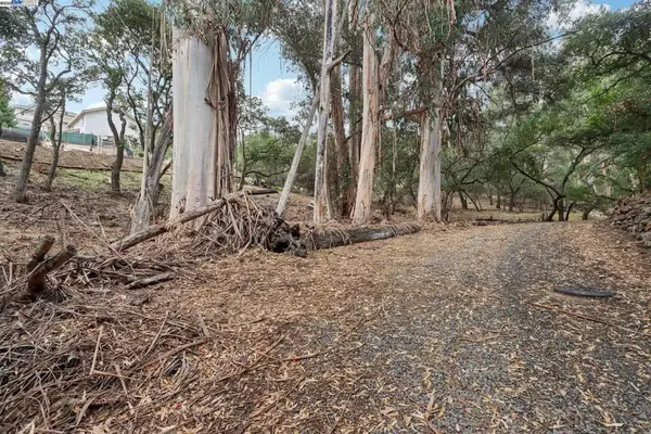 0 Hidden Oaks Dr, Hayward, CA 94541