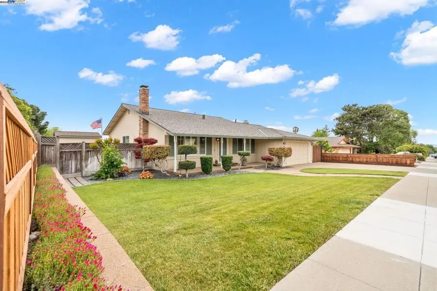 2845 Briarwood Dr, Livermore, CA 94551 - Image #2