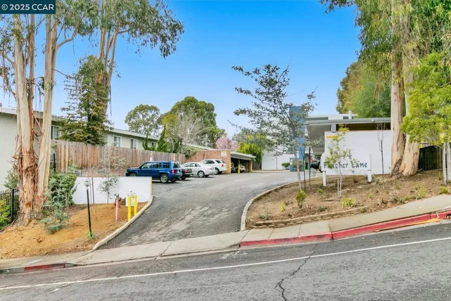 944 Walpert St, Hayward, CA 94541 - Image #2