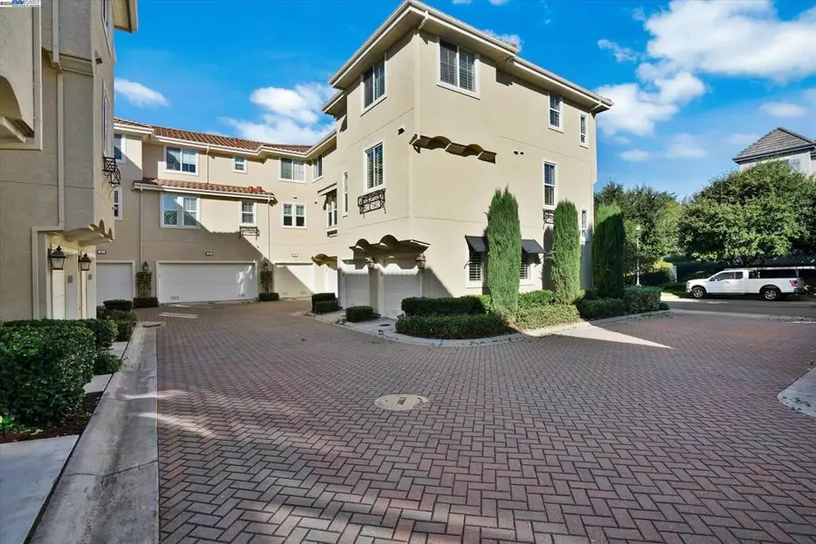 25 Heligan Ln #9, Livermore, CA 94551 - Image #3