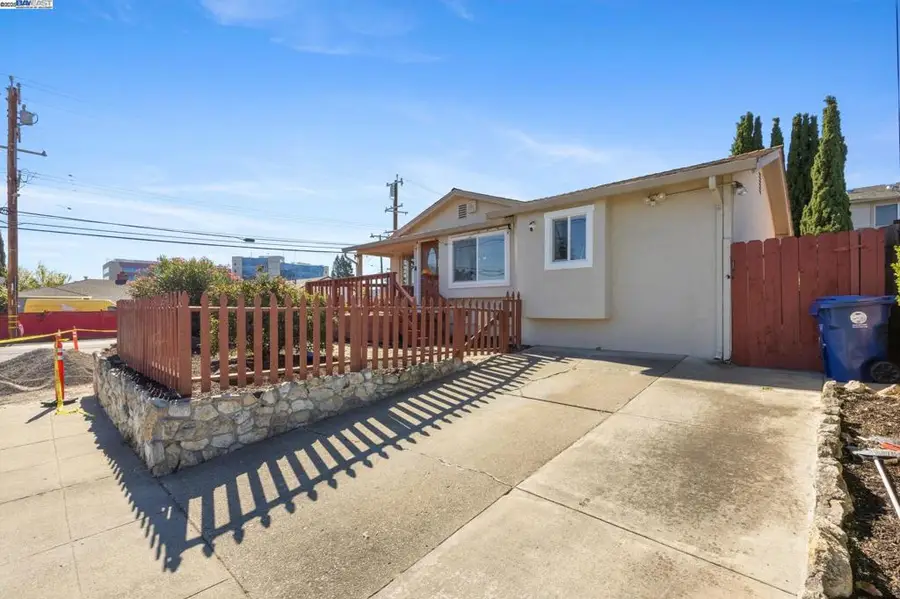 19695 Bernal St, Castro Valley, CA 94546 - Image #2