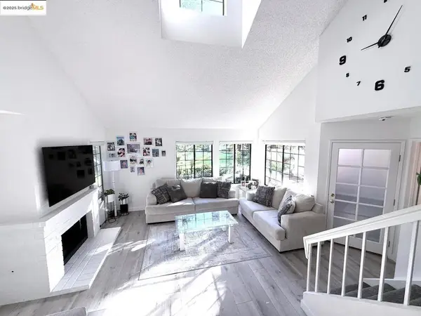 2561 Yerba Bank Ct, San Jose, CA 95121