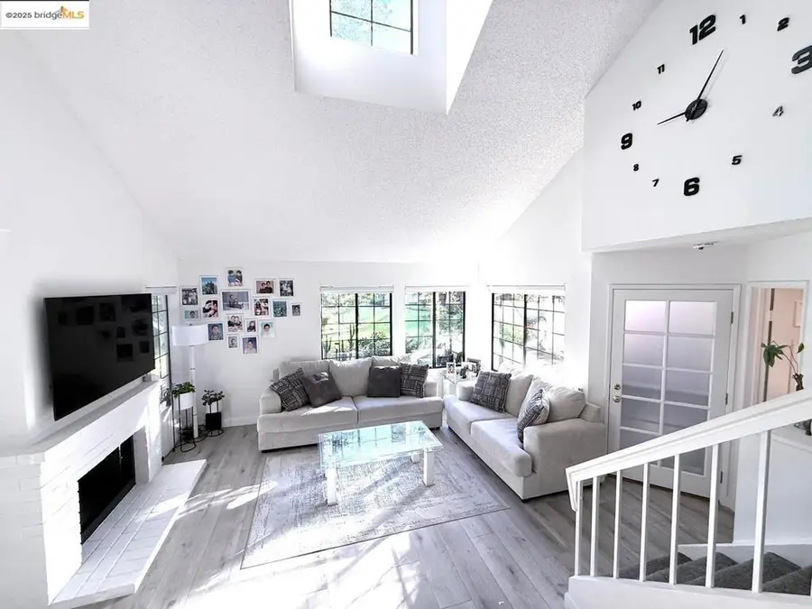 2561 Yerba Bank Ct, San Jose, CA 95121 - Image #3