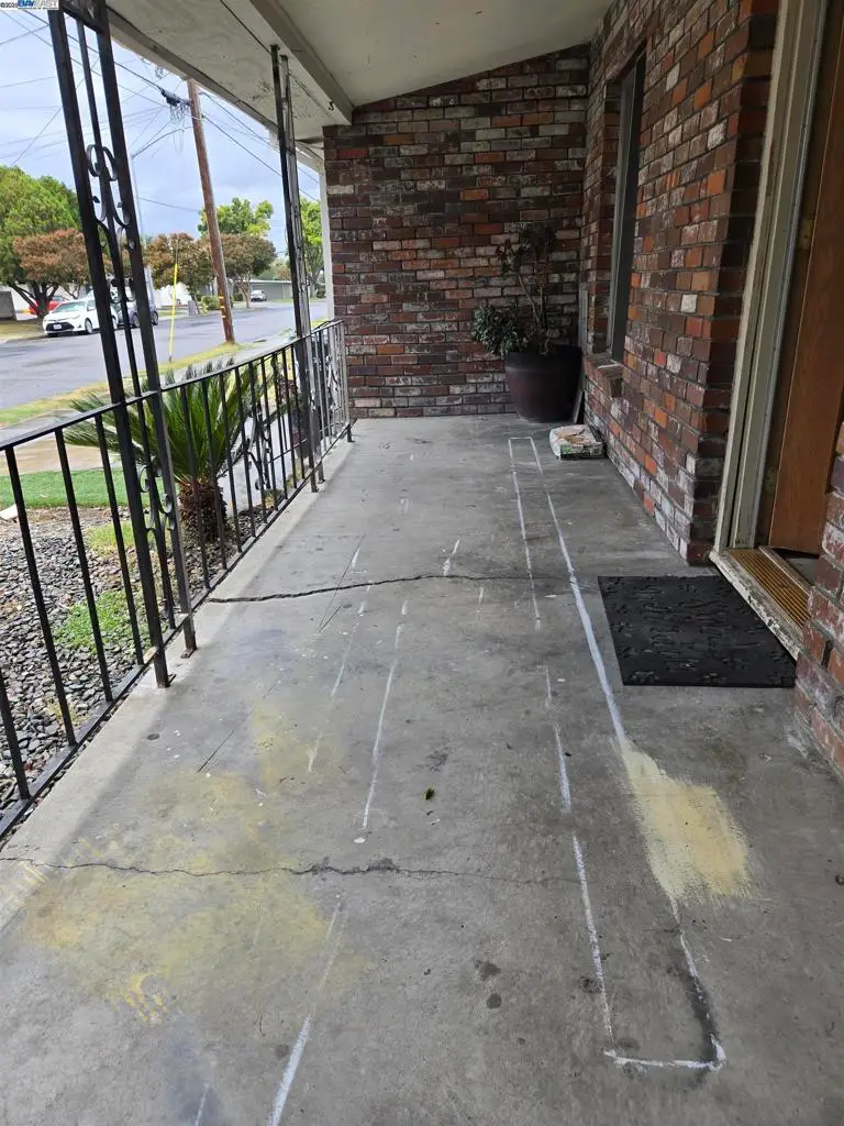 535 W Carlton Way, Tracy, CA 95376 - Image #2