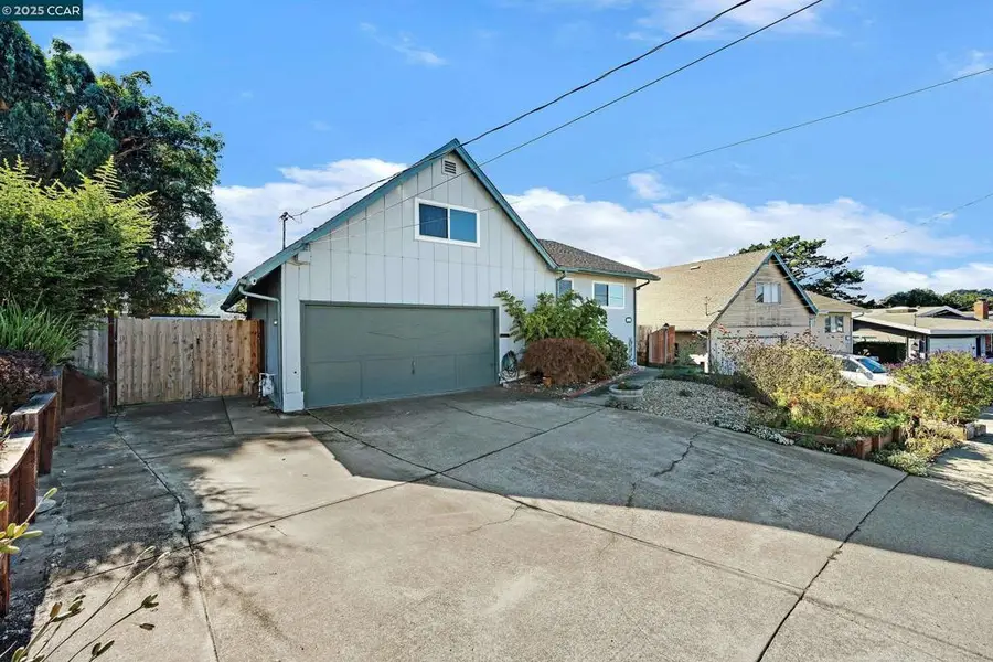 2543 Francis Dr, Pinole, CA 94564 - Image #2