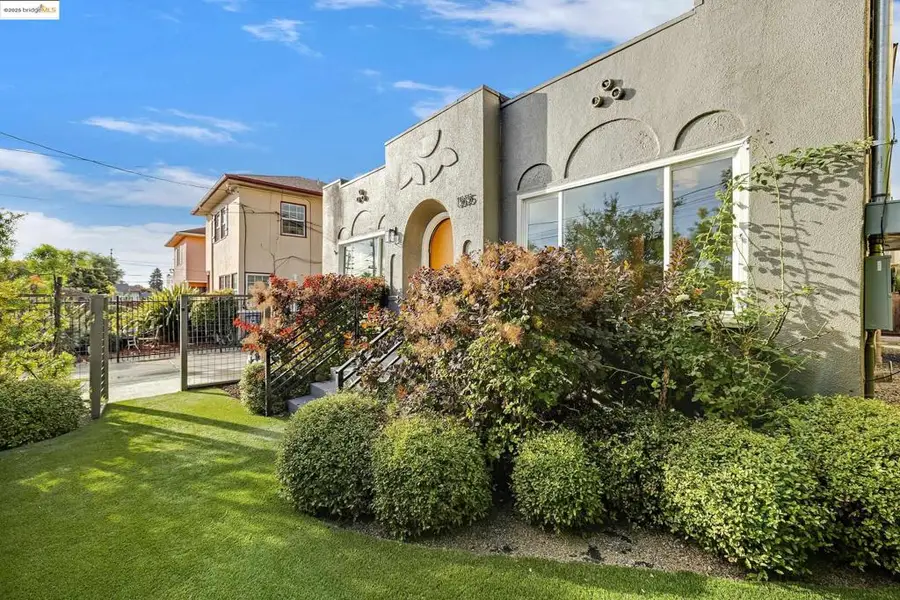 1515 Derby St, Berkeley, CA 94703 - Image #3