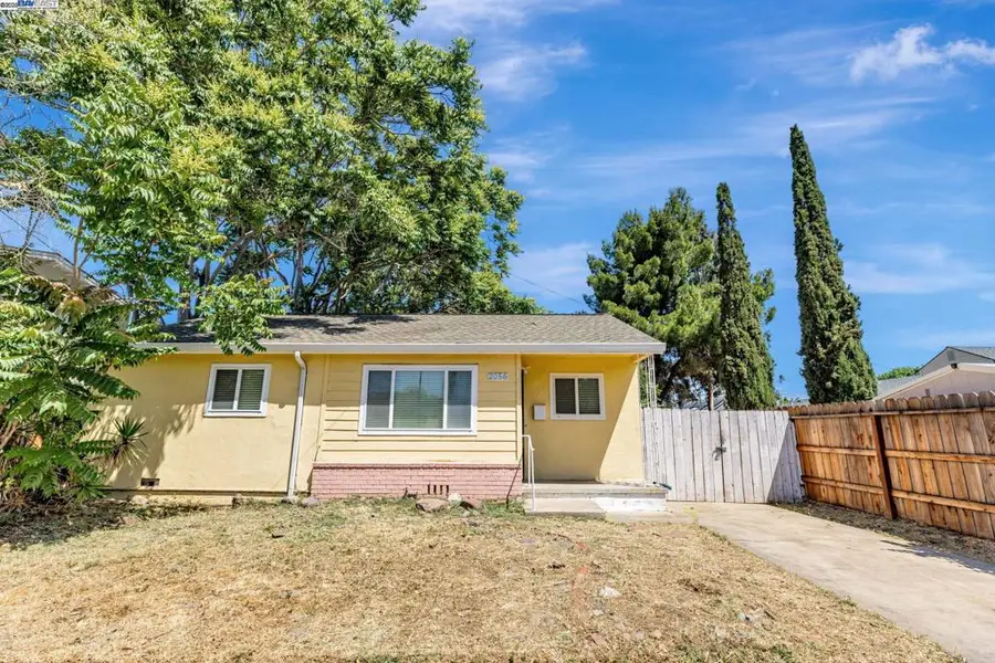 2056 Elm St, Livermore, CA 94551 - Image #2